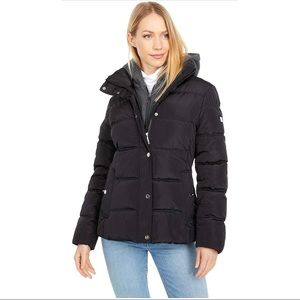 ✨Tommy Hilfiger Black Puffer Hood Jacket Small